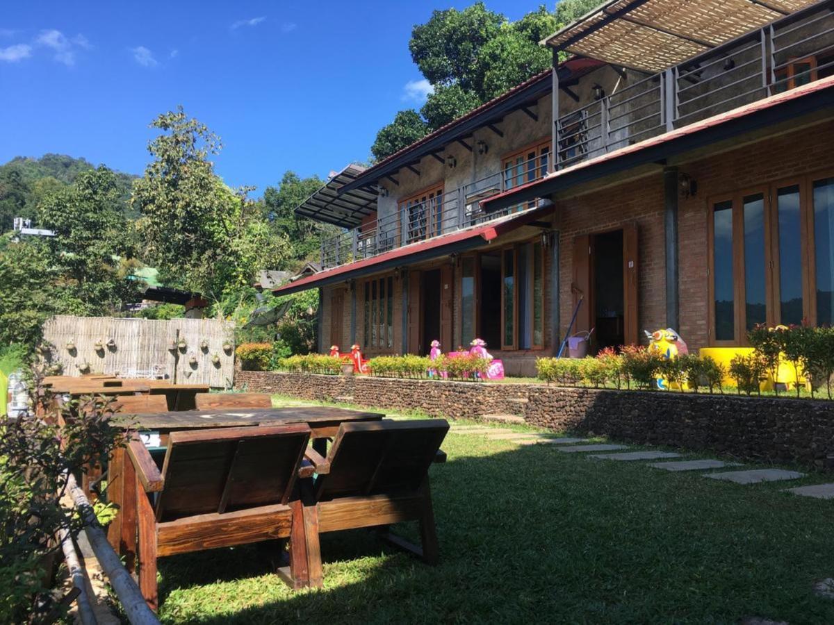 Bann Suan Maya Mae Rim Ngoại thất bức ảnh