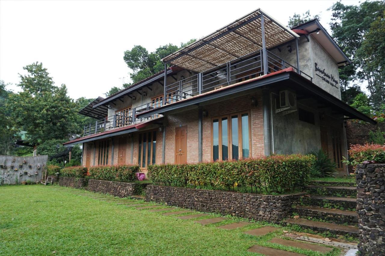 Bann Suan Maya Mae Rim Ngoại thất bức ảnh