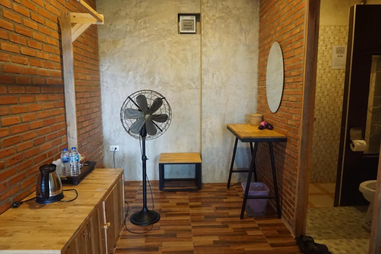 Bann Suan Maya Mae Rim Ngoại thất bức ảnh